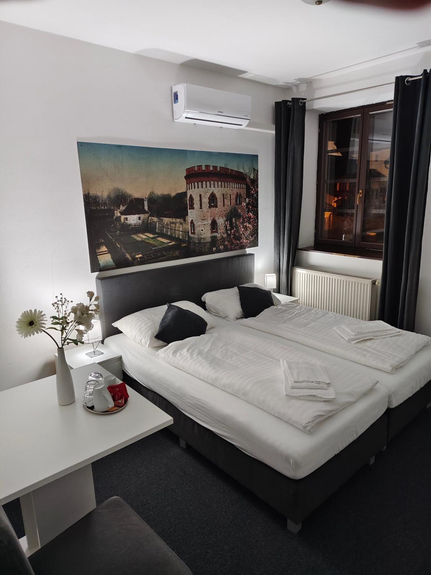 Hotel Bily Konicek Trebon Exterior photo